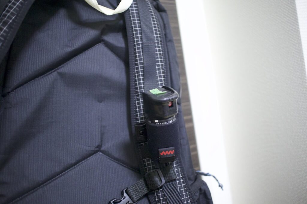 ネオプレン製のシンプルなホルダー