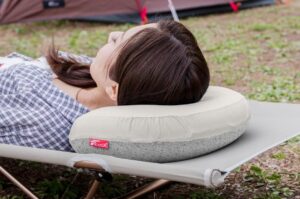 FIELDOOR ウルトラライト エアーピロー 【グレー】 90g 綿入り 軽量 コンパクト リップストップ生地 登山 ツーリング ソロ キャンプ 簡単 二重バルブ クッション 枕 すべり止め 収納 アウトドア