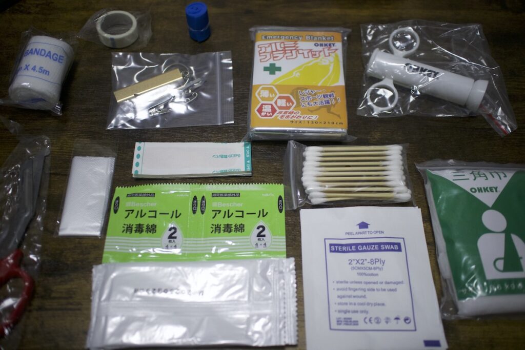 【軽量＆大容量】114点入りの救急セットなのに超コンパクトで持ち運びやすい
