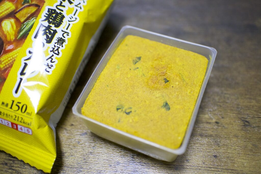 アマノフーズの「野菜と鶏肉のカレー」