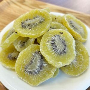 ドライキウイフルーツ 人気サイズ500g 着色料不使用 太陽の日差しをたっぷり浴びたタイ産グリーンキウイ使用 クロネコゆうパケット便発送
