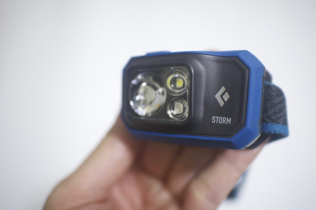 ストーム450の防水・防塵は最高レベル「IP67」！雨・雪・沢登りにも安心のタフボディ