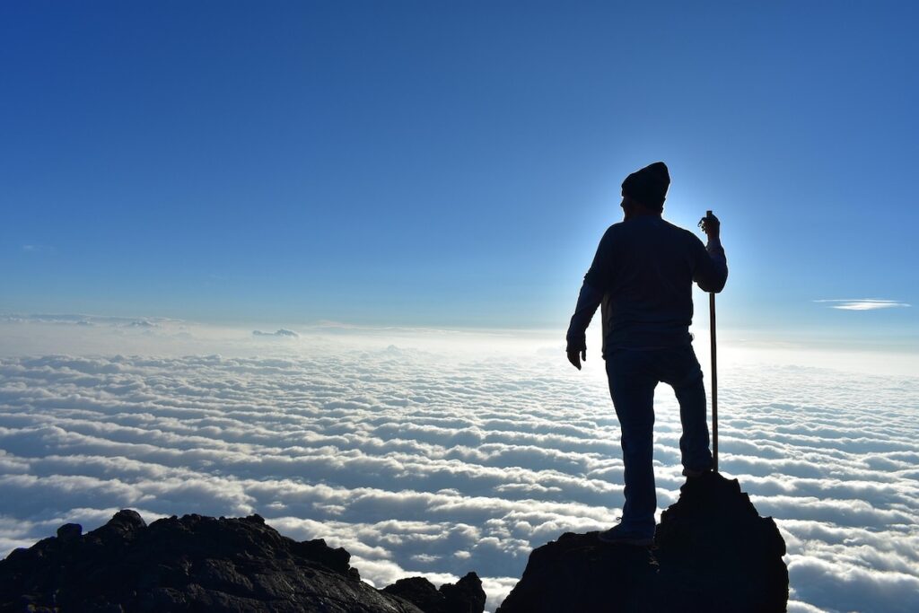 登山初心者が最低限そろえるべき必須装備と費用